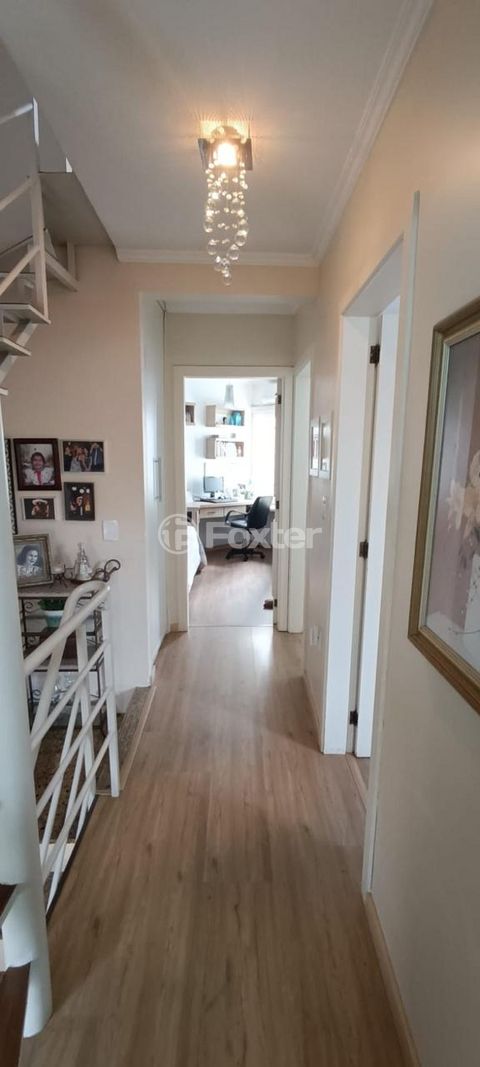 Image 8 - 916773