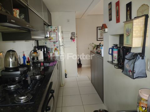 Image 4 - 916776