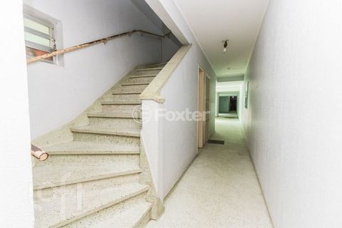 Image 11 - 916792
