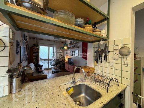 Image 5 - 916796