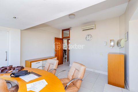 Image 3 - 916805