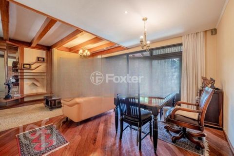 Image 4 - 916816