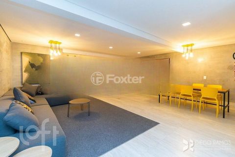 Image 7 - 916818