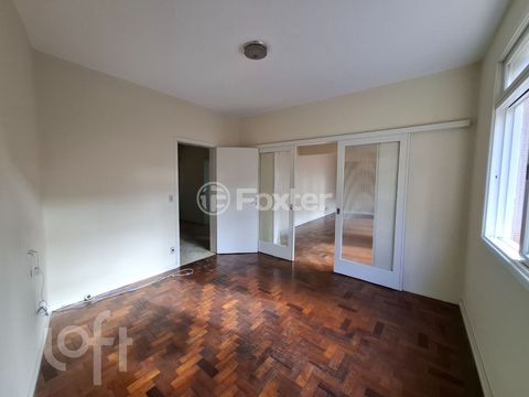 Image 7 - 916833