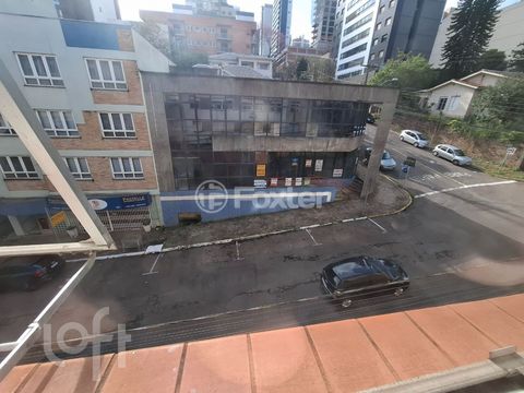 Image 14 - 916833