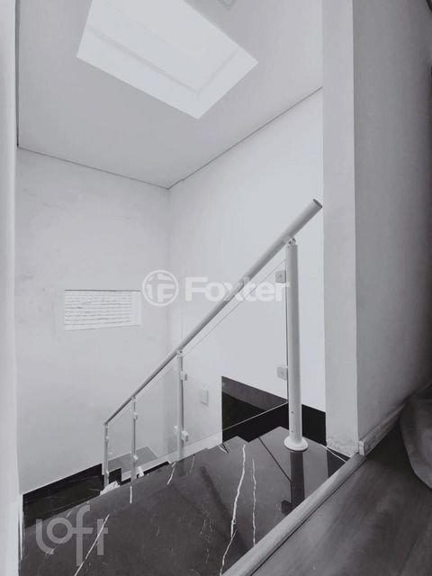 Image 4 - 916852