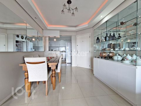 Image 7 - 916873