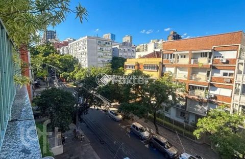Image 8 - 916886