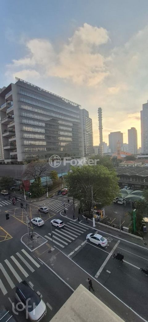 Image 9 - 916900
