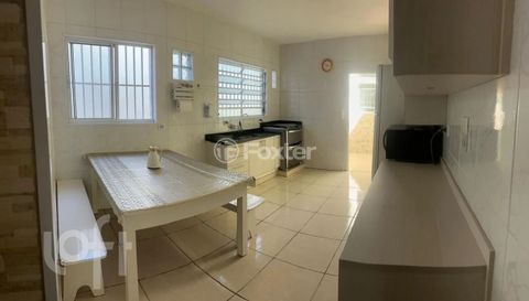 Image 18 - 916901