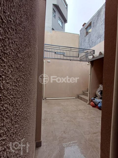Image 11 - 916902