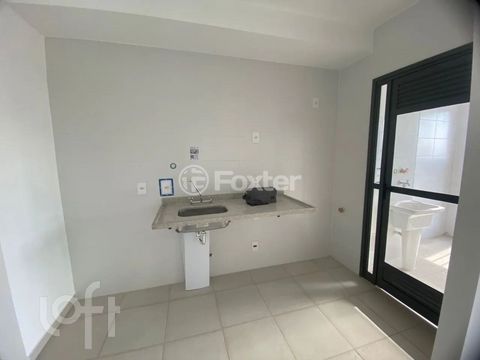 Image 4 - 916904