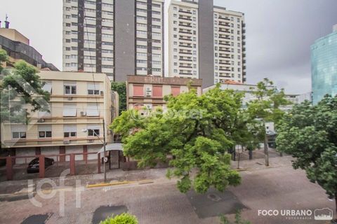 Image 3 - 916905