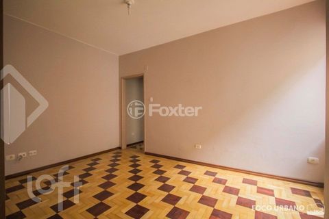 Image 7 - 916905