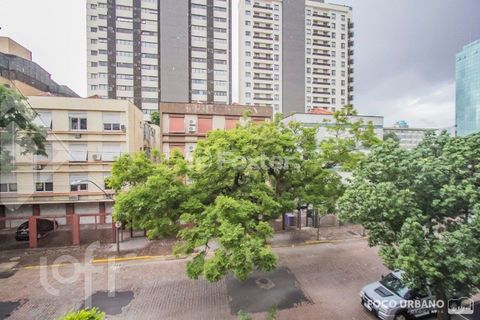 Image 6 - 916905