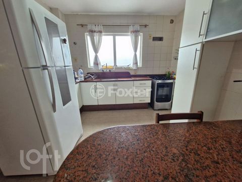 Image 7 - 916920