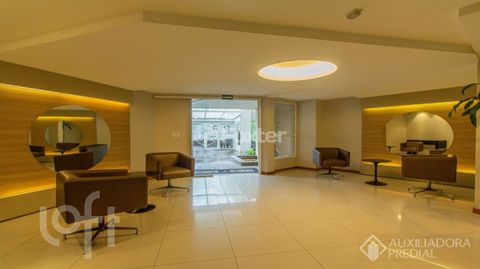Image 14 - 916933