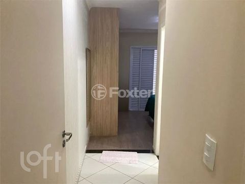 Image 7 - 916935