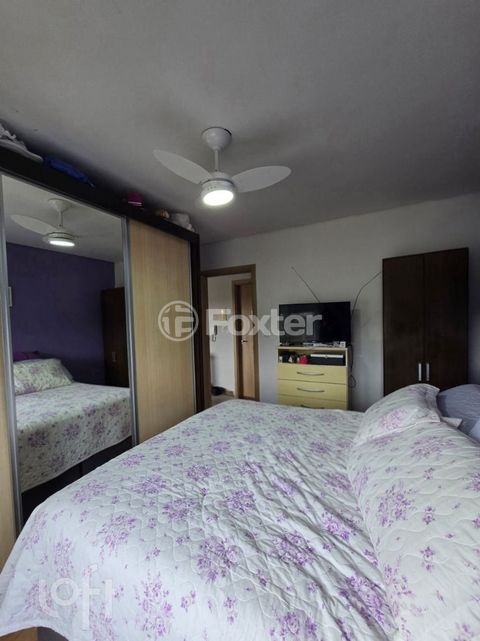 Image 4 - 916941