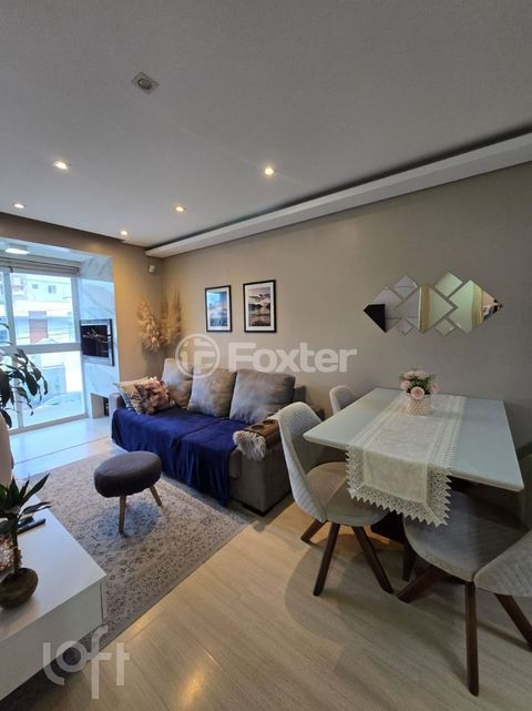 Image 3 - 916943
