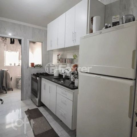 Image 1 - 916954