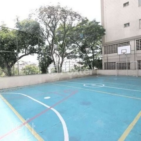 Image 13 - 916954