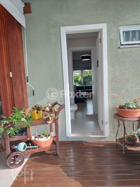 Image 7 - 916968