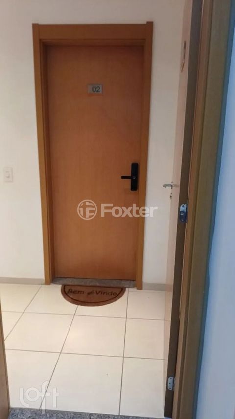 Image 7 - 916975