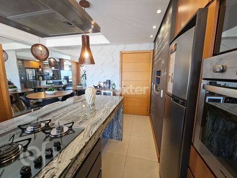 Image 11 - 917050