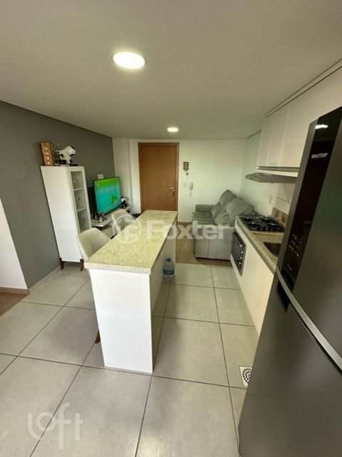 Image 6 - 917106
