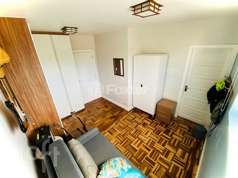 Image 9 - 917113