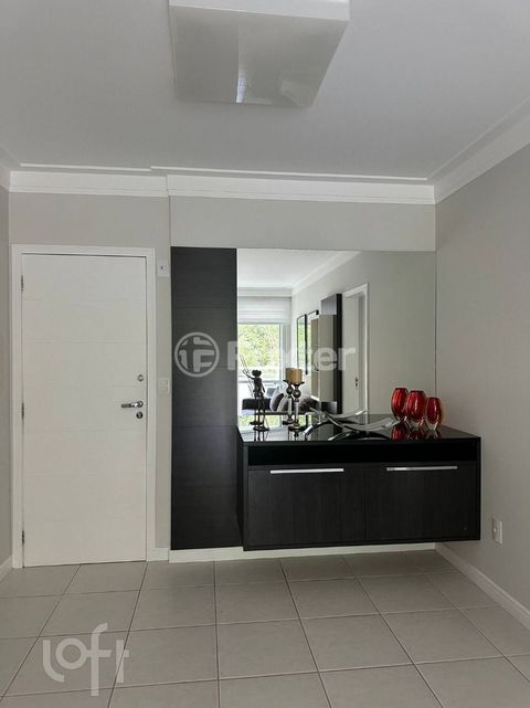 Image 3 - 917124