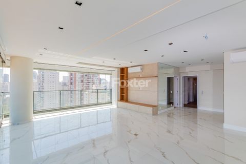 Image 3 - 917137