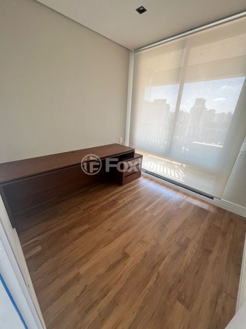 Image 11 - 917137