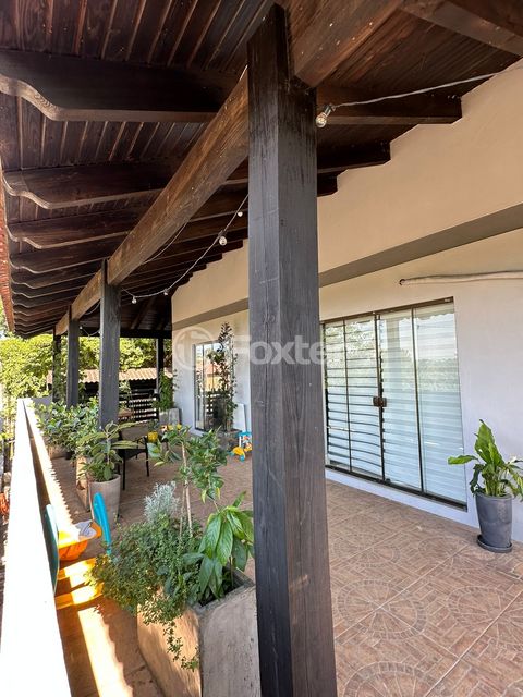 Image 17 - 917149