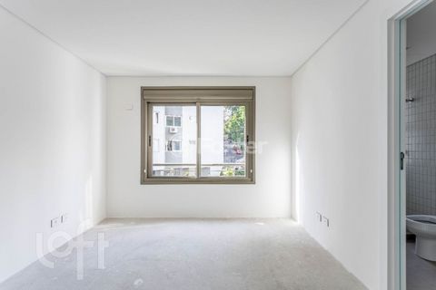 Image 3 - 917177