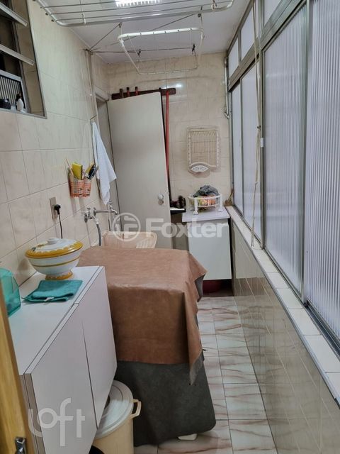 Image 7 - 917217