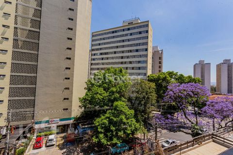Image 12 - 917217