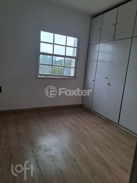 Image 4 - 917258