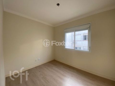 Image 7 - 917259