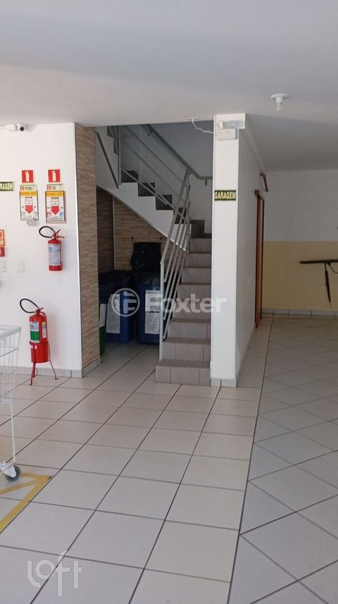 Image 6 - 917267