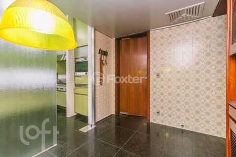 Image 17 - 917273