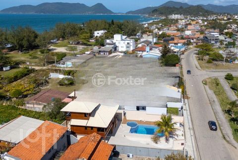 Image 1 - 917276
