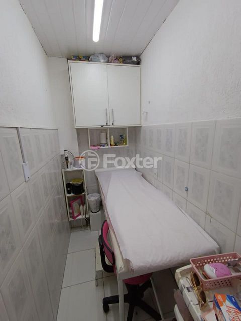 Image 4 - 917288
