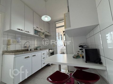 Image 4 - 917296