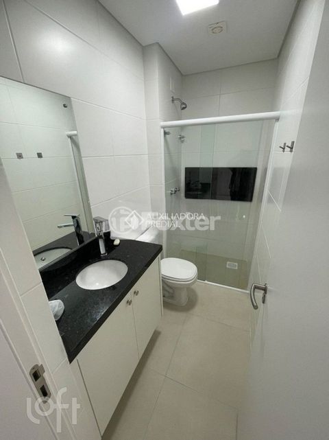Image 14 - 917302