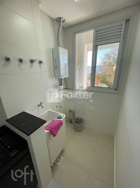 Image 7 - 917302