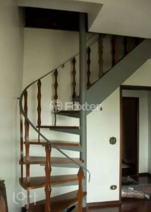 Image 7 - 917310