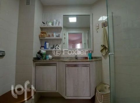 Image 4 - 917311