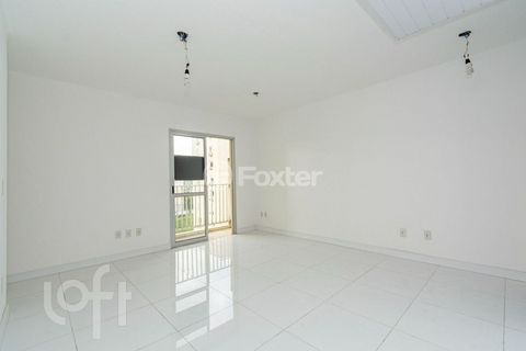 Image 17 - 917316